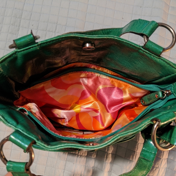 Rampage Faux Patent Handbag - Picture 3 of 6